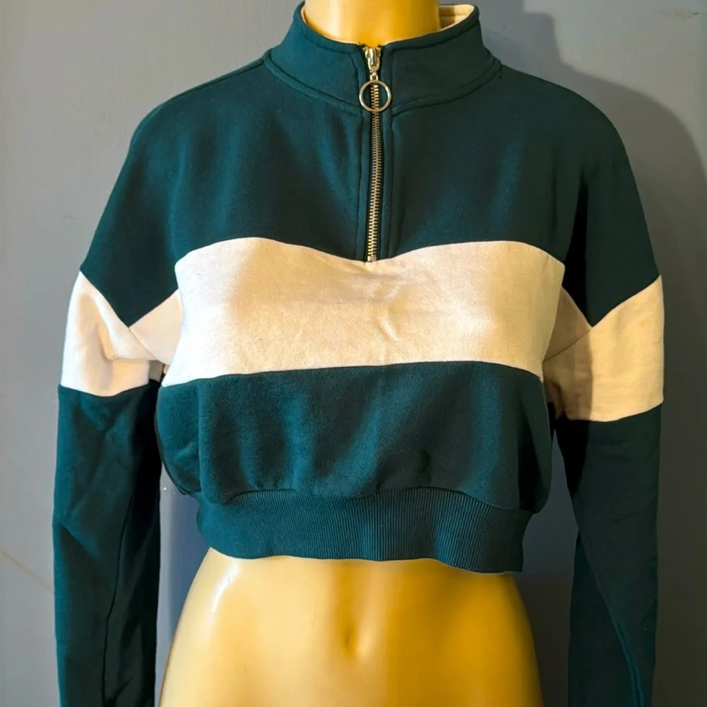Forever 21 Green White Striped Long Sleeve Pull Over Crop Top Sweatshirt - Picture 1 of 5
